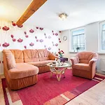 Apartment In Starsow